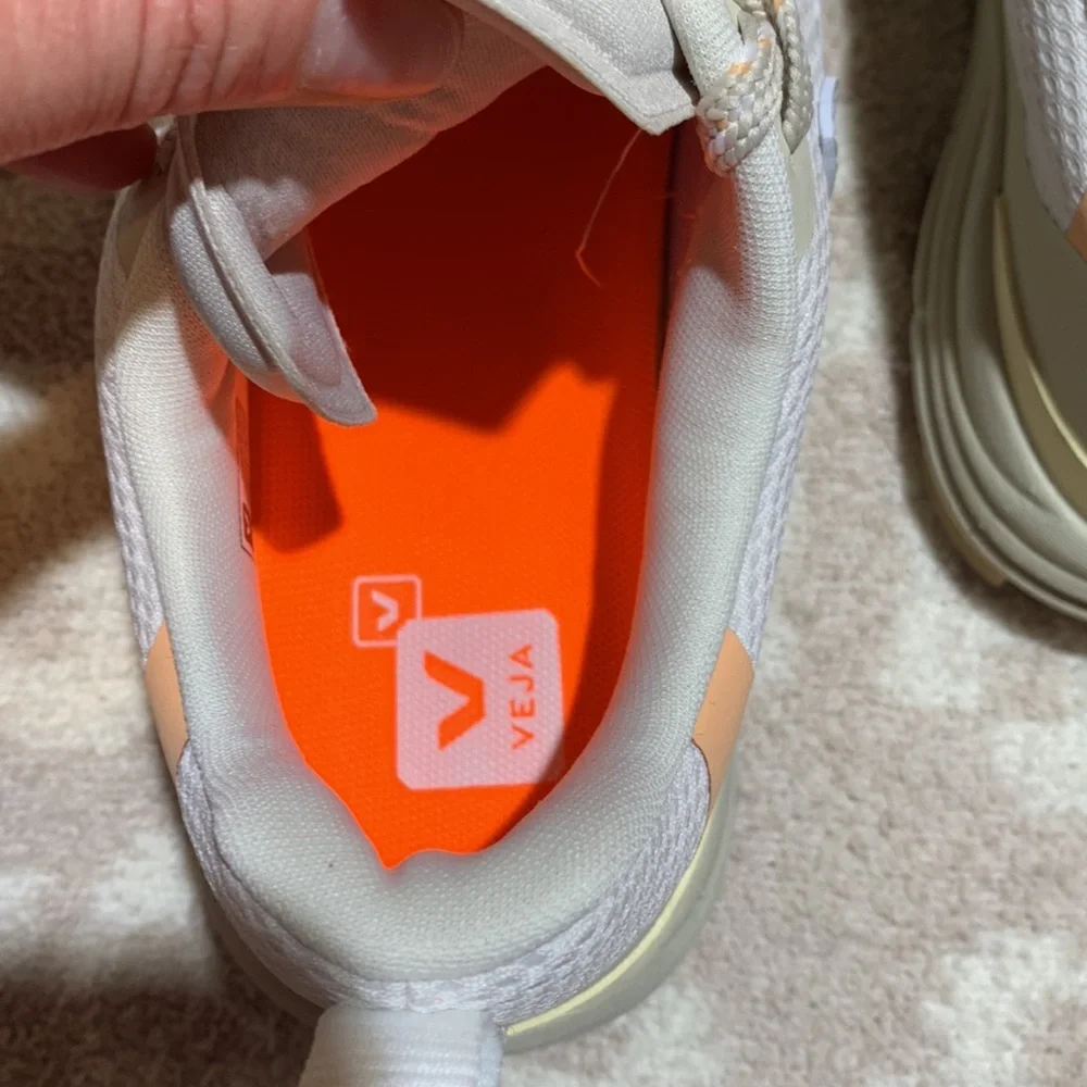Veja Dekkan Sneakers
